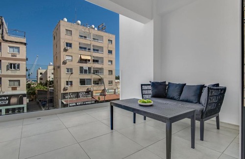 Larnaca Apartamento | Sanders Crystal