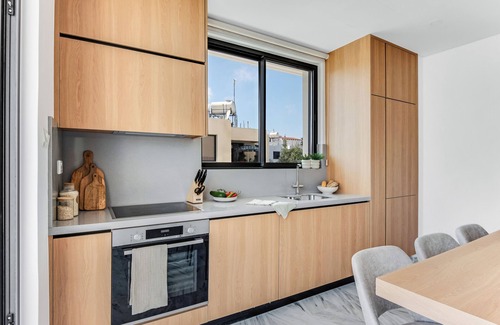 Universal Apartamento | Sanders Olive - Chic 2-bdr Apt With Shared Pool