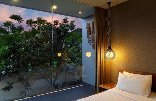 Batu Bolong Hotel | Sandhya Villa