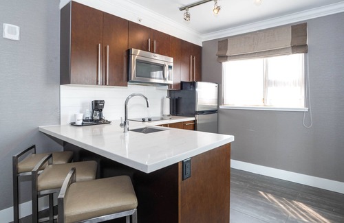 West Edmonton Hotel | Sandman Hotel Edmonton West