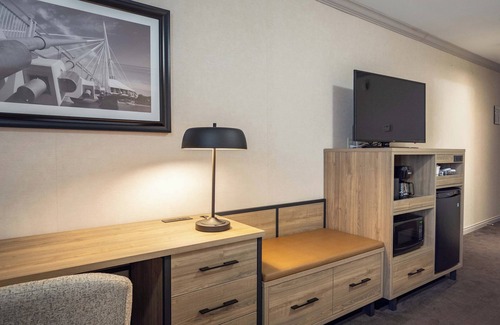 Winnipeg Hotel | Sandman Hotel & Suites Winnipeg Airport