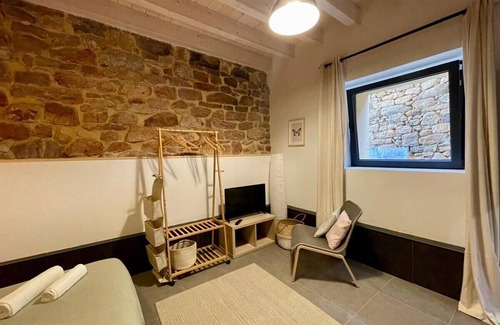 Villafufre Otro | Sandoñana · by Wehomes · Old Palace Lodge DC3