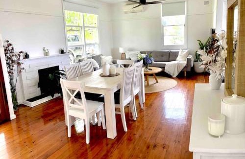 Bulli Casa | Sandon Beach Cottage