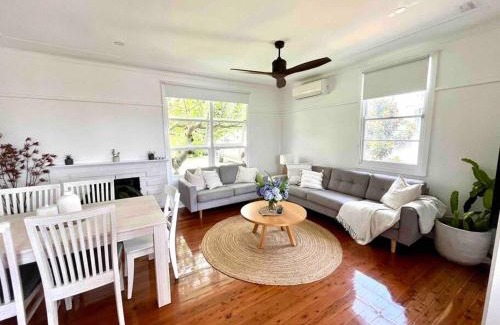 Bulli Casa | Sandon Beach Cottage