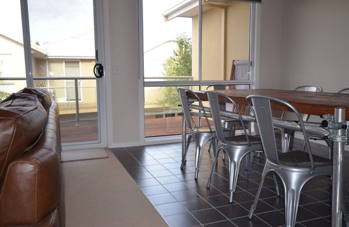 Inverloch Casa | SANDPIPER 2 - CLOSE TO TOWN & BEACH