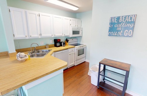 Holiday Isle Condominio | Sandpiper Cove 8113 Studio Bedroom Condo by RedAwning