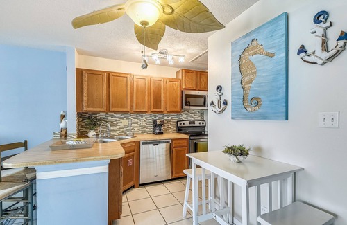 Holiday Isle Condominio | Sandpiper Cove 8229 Studio Bedroom Condo by RedAwning