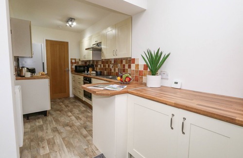 Wyke Regis Cabaña | SANDPIPER, pet friendly, character holiday cottage in Weymouth