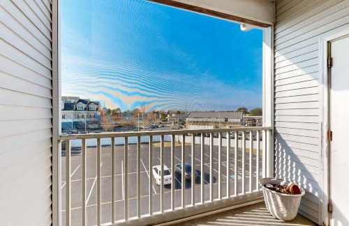 Rehoboth Beach Apartamento | Sandpiper Village - 35542 E Atlantic Circle, Unit #221