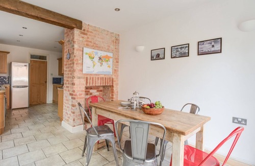 Weymouth Cabaña | Sandsfoot Rest