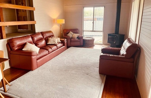 Mullaway Casa | Sandswept House a Nostalgic Family Beach House