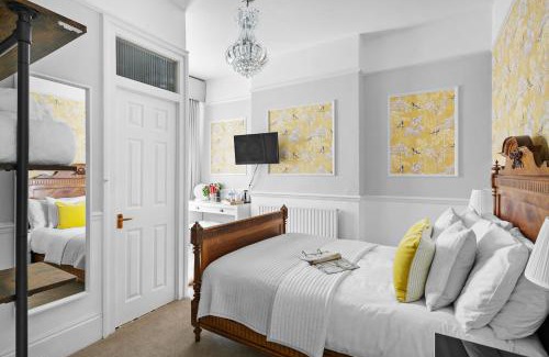 Torquay City Centre Casa | Sandway House