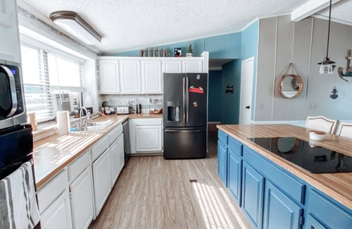 Graford Casa | Sandy Beach Cabana on Possum Kingdom Lake