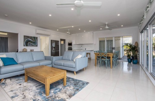 Nelly Bay Casa | Sandy Decks - Nelly Bay, QLD
