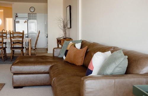 Port Fairy Casa | Sandy Nook Beachfront Bliss with uninterrupted Ocean Views