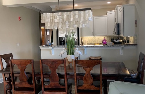 Epworth Acres Casa | Sandy Paws: Largest luxury end unit townhouse in Mariners Landing, Pet Friendly