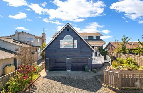 Ferndale Casa | SANDY POINT 6 BEDS 3 BATHS BEACH HOUSE WITH AMAZING VIEWS