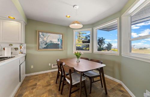 Ferndale Casa | SANDY POINT 6 BEDS 3 BATHS BEACH HOUSE WITH AMAZING VIEWS