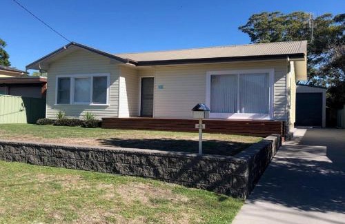 Shoal Bay Casa | Sandy Shoal Shoal Bay Beach Cottage with aircon
