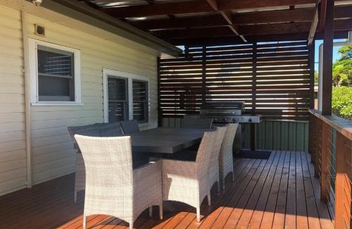 Shoal Bay Casa | Sandy Shoal Shoal Bay Beach Cottage with aircon