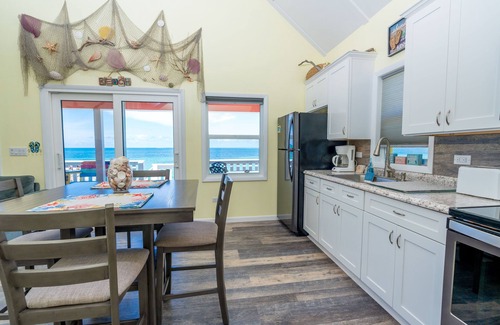 Spanish Wells Casa | Zapatos Sandy, Spanish Wells, Bahamas