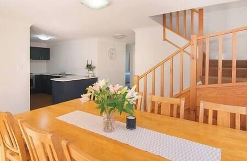 Broadwater Casa | *Sandy Shores*- Villa 27 Cape view Resort