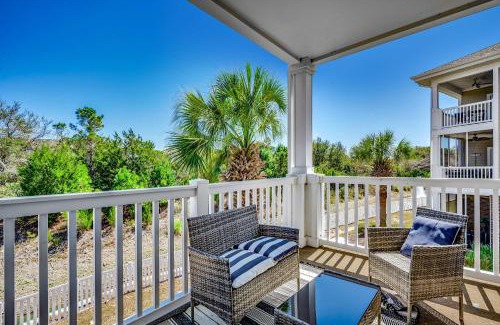 North Myrtle Beach Casa | Sandy Tee Resort Suite w Giant Pool Oasis
