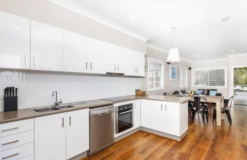 Forster Casa | Sandy Toes