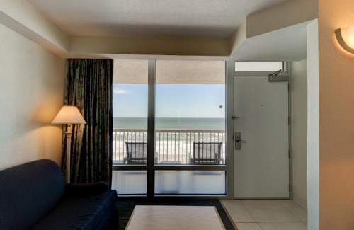 Ortona Park Casa | Sandy Toes Beachfront Condo