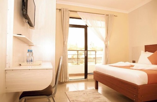 Naivasha Hotel | Sanel Hotel and Lounge Naivasha