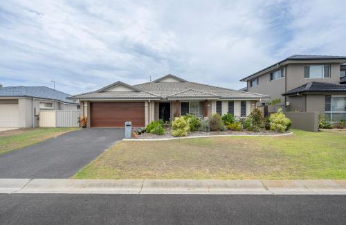 Yamba Casa | Sangard - LJHooker Yamba