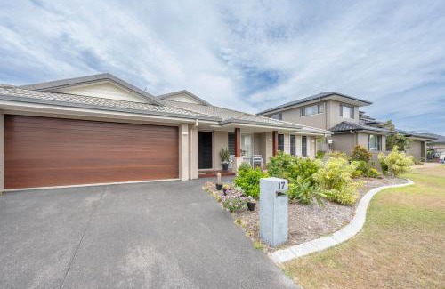 Yamba Casa | Sangard - LJHooker Yamba