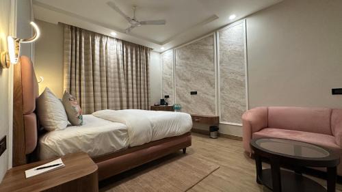 Varanasi Hotel | Sanguine Varanasi