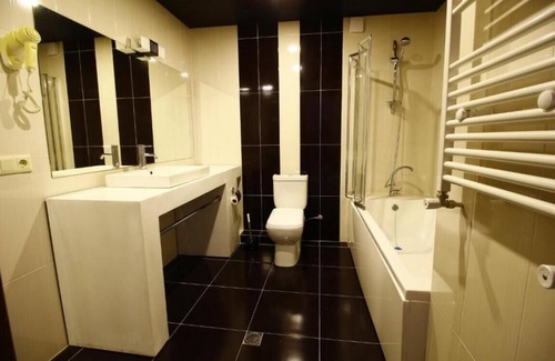 Vera Hotel | Sani Hotel