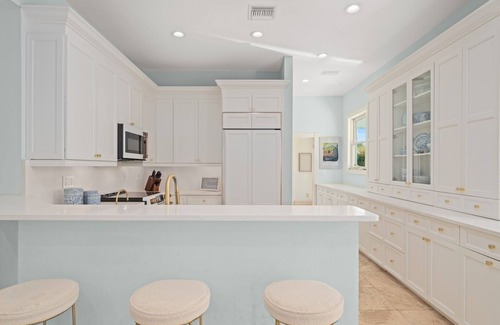 Shell Harbor Casa | Sanibel 6 bedroom Luxury Home with Pool,One Block from Beach,Pier and Canal View