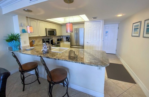 Punta Rassa Condominio | Vistas al agua con condominio de playa privada en Sanibel Harbour Resort