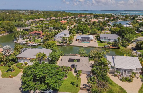 Shell Harbor Casa | Sanibel's Casa Encantada