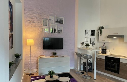 Neustadt-Sued Apartamento | Saniertes Südstadt Apartment in Bester Lage am Rhein