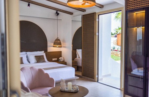 Kassandra Hotel | SANIMAR By Mono Alex