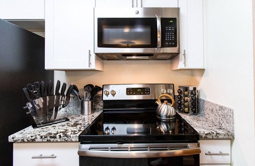 Westlake Village Apartamento | Comodidad moderna en Westlake Village