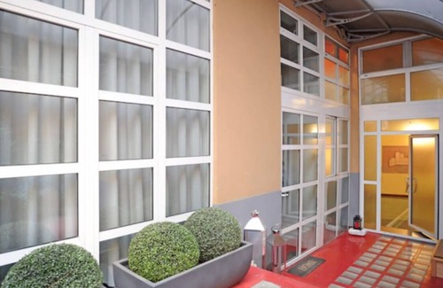 Milan Casa | SANITIZED. Relax in fabulous Loft with indoor pool
