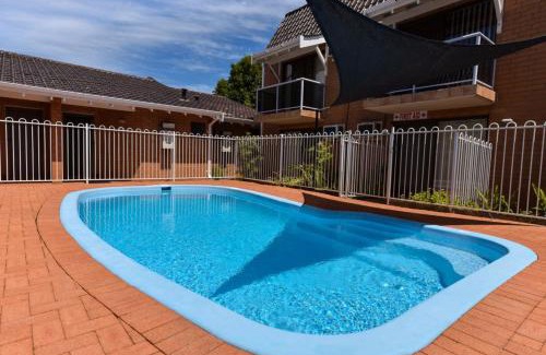 Redcliffe Hotel | Sanno Marracoonda Perth Airport Hotel