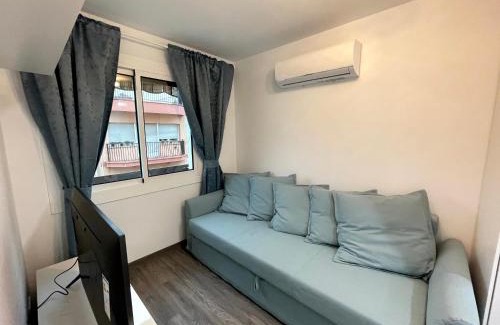 Sant Adria de Besos Apartamento | Sant Adria Beach apartment Wi-Fi Parking Free
