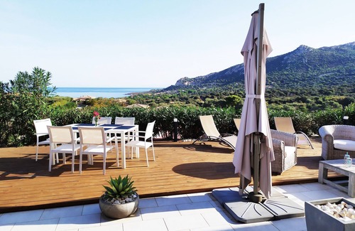 Marine de Saint Ambroggio Apartamento | Sant'Ambroggio: Apartamento de lujo con vistas al mar, residencia privada con piscina, 6 pers.