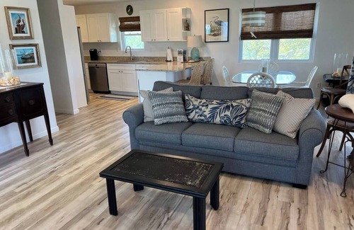 Port St. Joe Cabaña | Santa Anna Cottage at Port St. Joe Beach