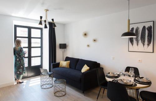 Cimadevilla Apartamento | Santa Catalina Suites Gijón