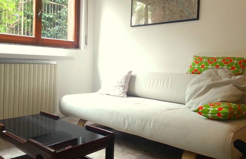 Arluno Apartamento | SUITE SANTA CATERINA, patio y jardín. Cerca de Rho Fiera, Milán y Malpensa.