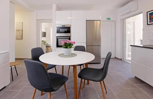 Supetar Apartamento | Santa Cruz Apartments