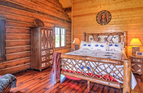 Ribera Cabina | Santa Fe Ranch at Christmas