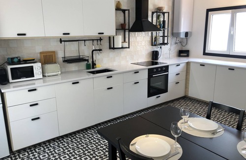 Santa Luzia Casa | SANTA LUZIA Townhouse | 2 Bedrooms | Terrace | BBQ